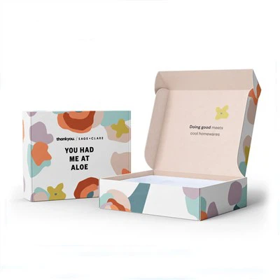 Експресно опаковане на облекло Розови картонени кутии за доставка Двустранен печат Персонализирана цветна кутия Кутия за самолет